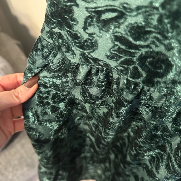 Wild Fable Green Velvet Spaghetti Strap Dress - Picture 2 of 4
